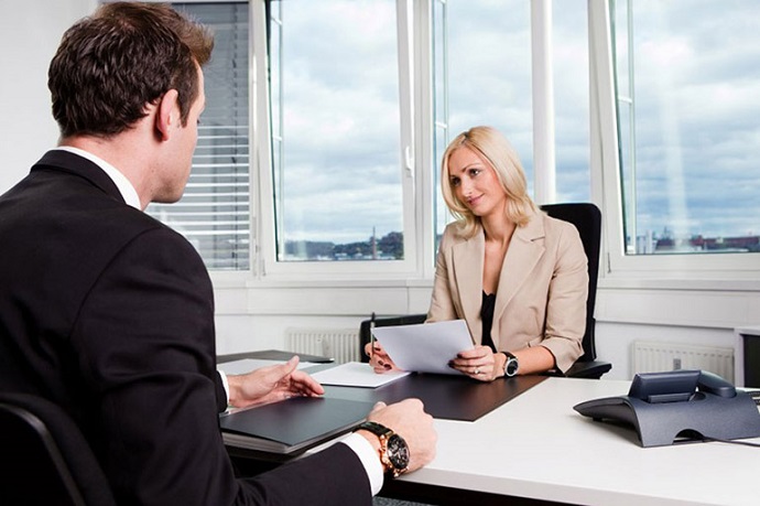 Начальник отдела кадров